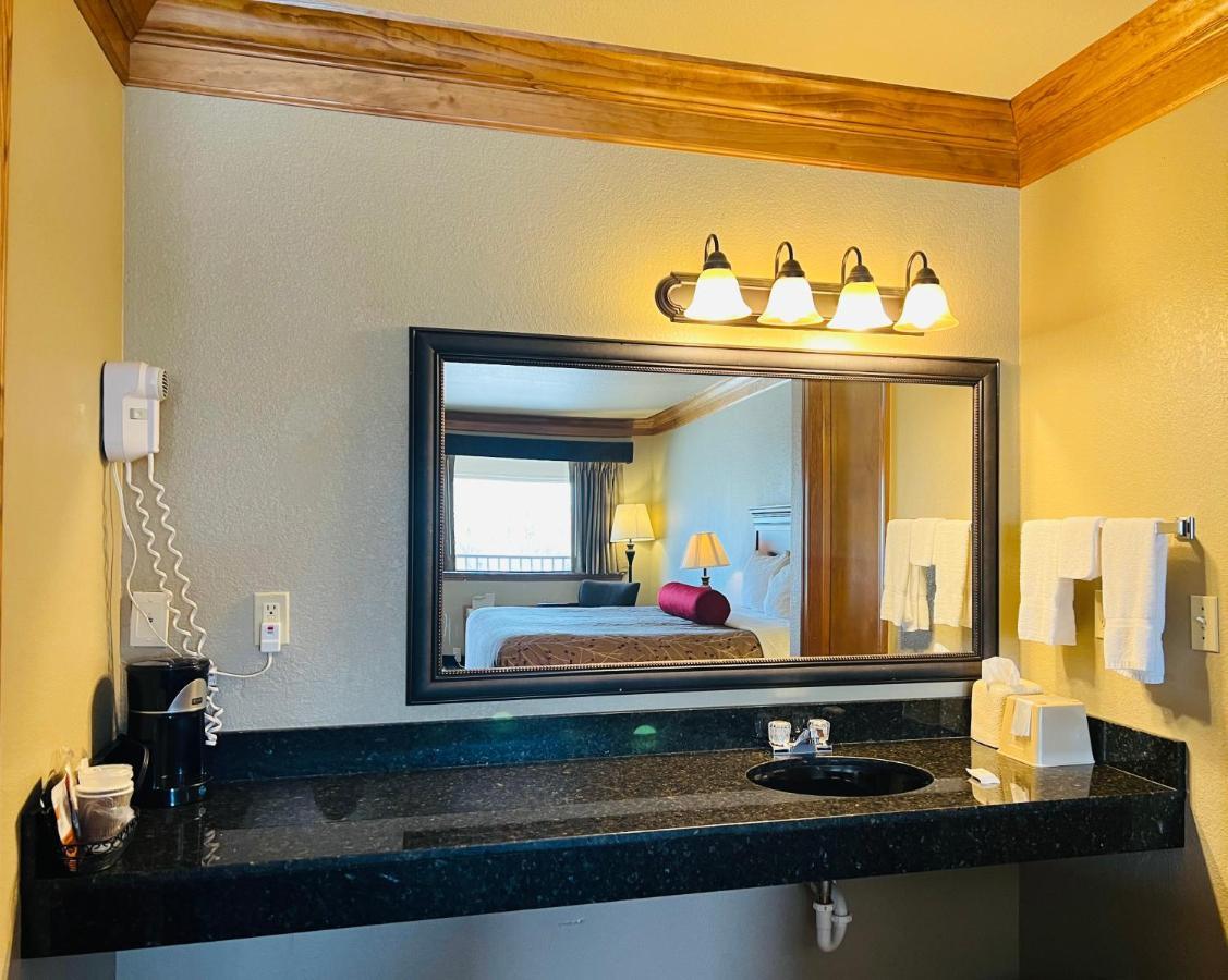 Cattle Country Lodge Stroud Екстериор снимка